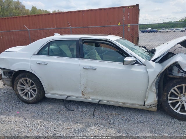 Продаж на аукціоні авто 2016 Chrysler 300c, vin: 2C3CCAEG6GH182118, номер лоту: 44848133