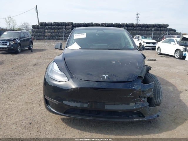 Продажа на аукционе авто 2025 Tesla Model Y Long Range Dual Motor All-wheel Drive, vin: 7SAYGDEE6SA360372, номер лота: 44848150