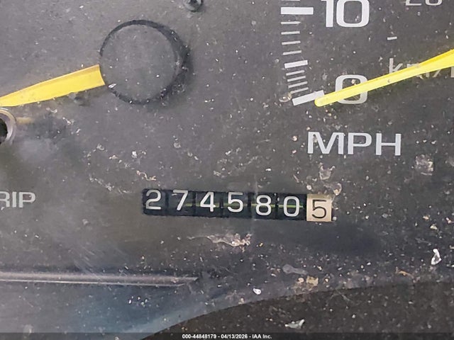 Продажа на аукционе авто 1999 Chevrolet Suburban 2500, vin: 3GNGK26J3XG116441, номер лота: 44848179