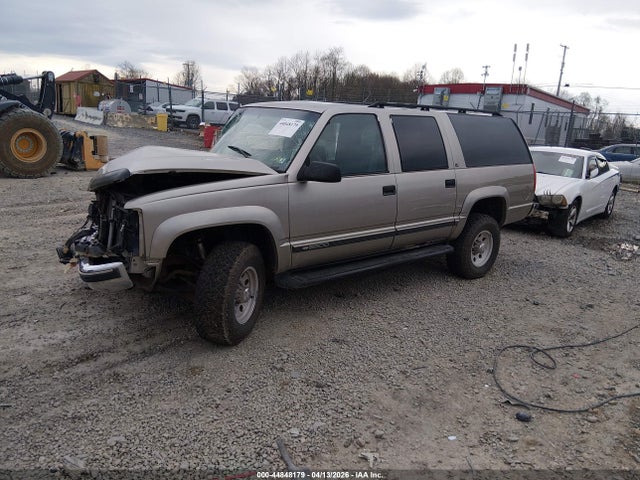 Продажа на аукционе авто 1999 Chevrolet Suburban 2500, vin: 3GNGK26J3XG116441, номер лота: 44848179