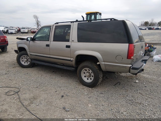 Продажа на аукционе авто 1999 Chevrolet Suburban 2500, vin: 3GNGK26J3XG116441, номер лота: 44848179