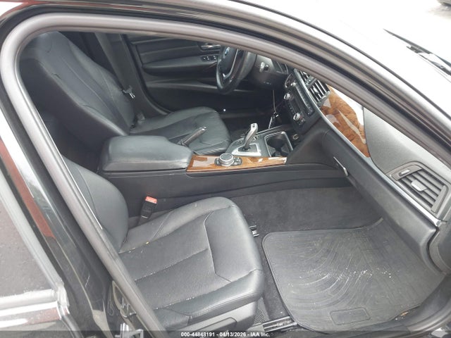 2015 Bmw 328i Xdrive მანქანა იყიდება აუქციონზე, vin: WBA3B5C51FF960992, აუქციონის ნომერი: 44848191