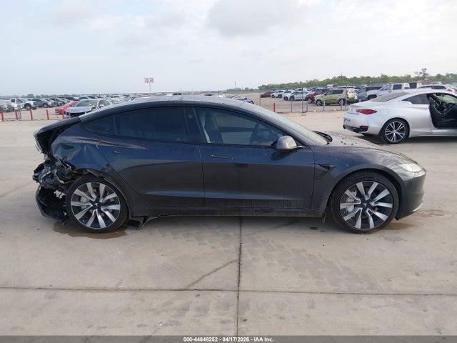 Продажа на аукционе авто 2024 Tesla Model 3, vin: 5YJ3E1EA7RF864872, номер лота: 44848252