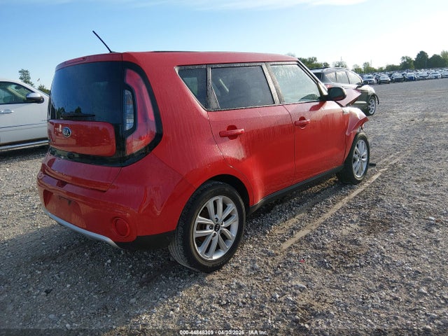 Продаж на аукціоні авто 2018 Kia Soul +, vin: KNDJP3A54J7592880, номер лоту: 44848309