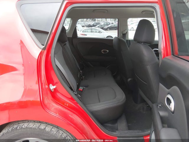 Продаж на аукціоні авто 2018 Kia Soul +, vin: KNDJP3A54J7592880, номер лоту: 44848309