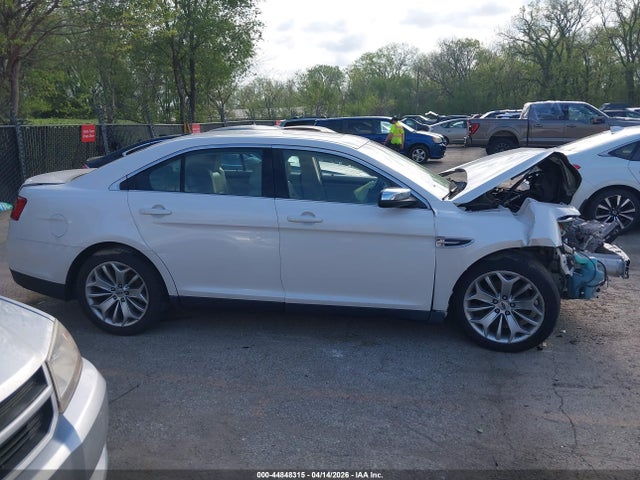 2018 Ford Taurus Limited მანქანა იყიდება აუქციონზე, vin: 1FAHP2F87JG118004, აუქციონის ნომერი: 44848315