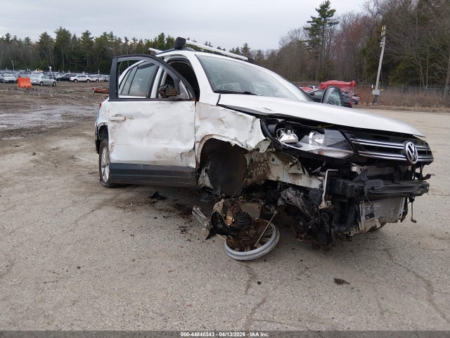 Aukcja sprzedaży 2018 Volkswagen Tiguan Limited 2.0t, vin: WVGBV7AX8JK004880, numer aukcji: 44848343