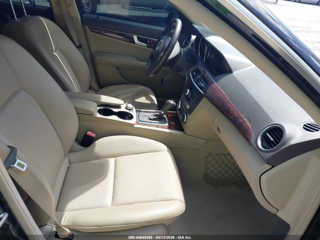 Aukcja sprzedaży 2012 Mercedes-benz C 250 Luxury, vin: WDDGF4HB0CA636190, numer aukcji: 44848368