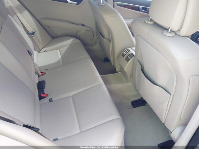 Aukcja sprzedaży 2012 Mercedes-benz C 250 Luxury, vin: WDDGF4HB0CA636190, numer aukcji: 44848368