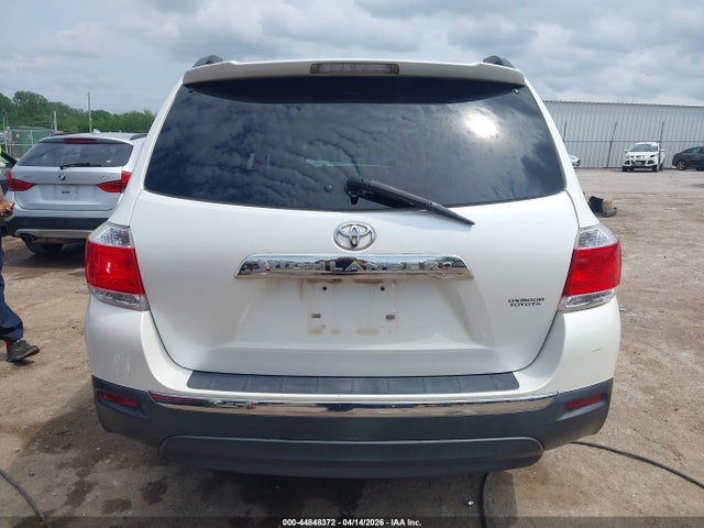 2012 Toyota Highlander Base V6 მანქანა იყიდება აუქციონზე, vin: 5TDZK3EH5CS069883, აუქციონის ნომერი: 44848372