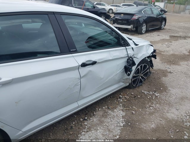 2025 Volkswagen Jetta 1.5t Sport მანქანა იყიდება აუქციონზე, vin: 3VWBX7BU6SM093360, აუქციონის ნომერი: 44848385