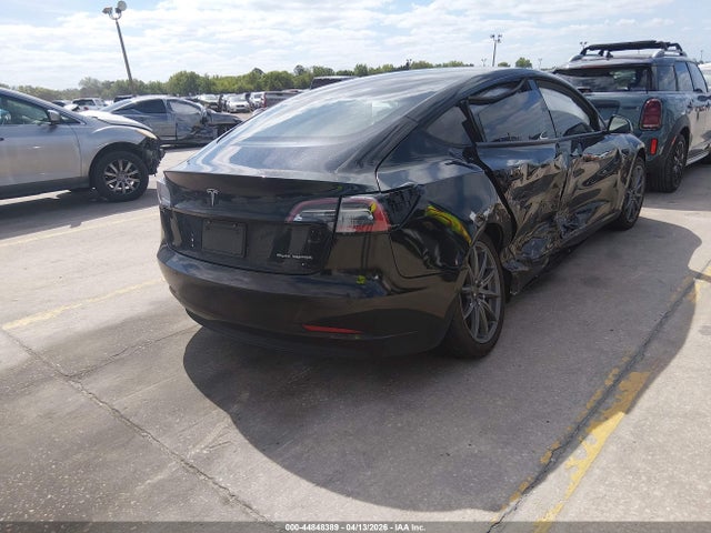 Продажа на аукционе авто 2022 Tesla Model 3 Long Range Dual Motor All-wheel Drive, vin: 5YJ3E1EB9NF185527, номер лота: 44848389