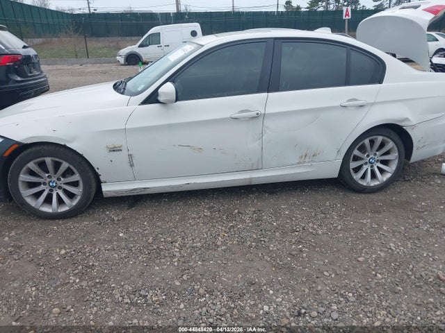 44848420 :رقم المزاد ، WBAPK5C55BA658064 vin ، 2011 Bmw 328i Xdrive مزاد بيع