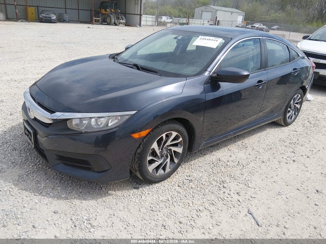 44848444 :رقم المزاد ، 19XFC2F74HE054082 vin ، 2017 Honda Civic Ex مزاد بيع