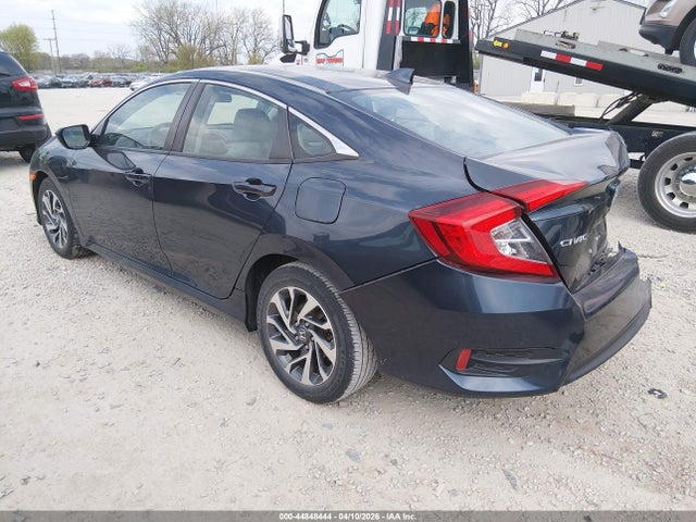 44848444 :رقم المزاد ، 19XFC2F74HE054082 vin ، 2017 Honda Civic Ex مزاد بيع