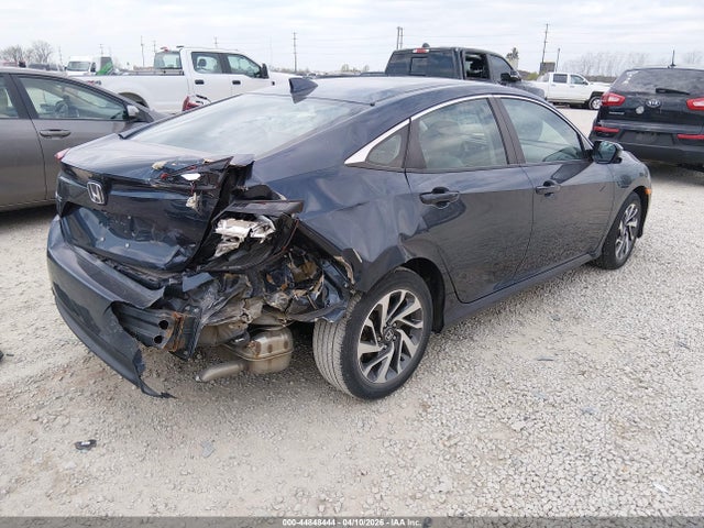 44848444 :رقم المزاد ، 19XFC2F74HE054082 vin ، 2017 Honda Civic Ex مزاد بيع