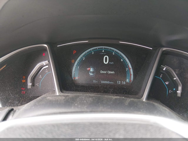 44848444 :رقم المزاد ، 19XFC2F74HE054082 vin ، 2017 Honda Civic Ex مزاد بيع