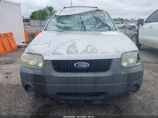 2005 Ford Escape Xls მანქანა იყიდება აუქციონზე, vin: 1FMYU02Z95KB94859, აუქციონის ნომერი: 44848485