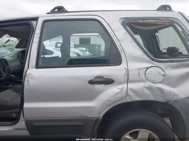 2005 Ford Escape Xls მანქანა იყიდება აუქციონზე, vin: 1FMYU02Z95KB94859, აუქციონის ნომერი: 44848485