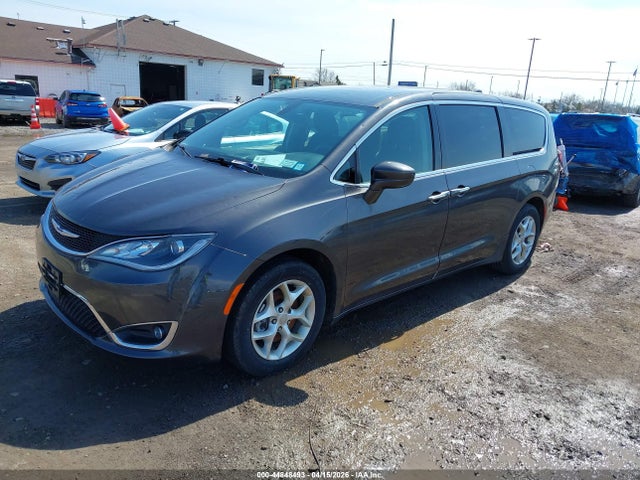 2018 Chrysler Pacifica Touring Plus მანქანა იყიდება აუქციონზე, vin: 2C4RC1FGXJR172181, აუქციონის ნომერი: 44848493