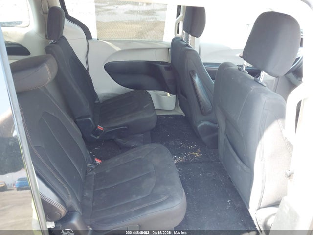 2018 Chrysler Pacifica Touring Plus მანქანა იყიდება აუქციონზე, vin: 2C4RC1FGXJR172181, აუქციონის ნომერი: 44848493