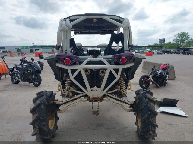 3JBPVDP17EJ000561 Can-Am Maverick 1000r X Xc Dps