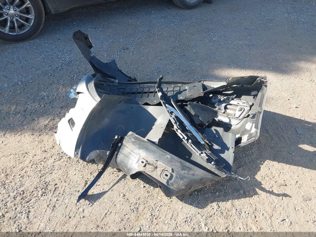 1G1PA5SGXF7212691 Chevrolet Cruze Ls Auto
