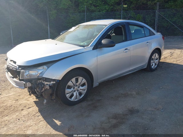 1G1PA5SGXF7212691 Chevrolet Cruze Ls Auto