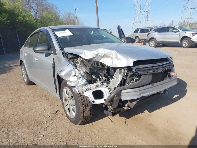 1G1PA5SGXF7212691 Chevrolet Cruze Ls Auto