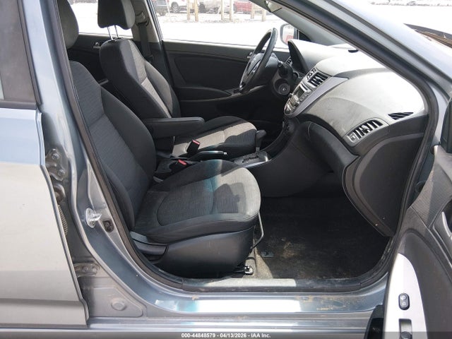 2017 Hyundai Accent Se მანქანა იყიდება აუქციონზე, vin: KMHCT5AEXHU355950, აუქციონის ნომერი: 44848579