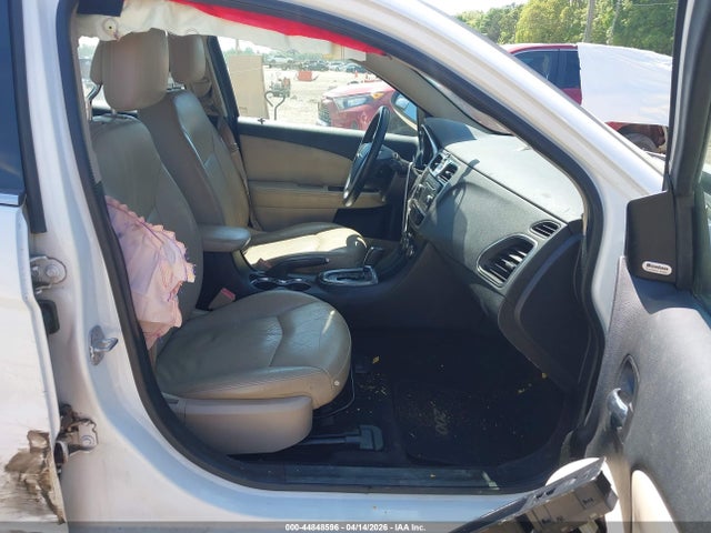 Продажа на аукционе авто 2014 Chrysler 200 Limited, vin: 1C3CCBCG7EN159508, номер лота: 44848596