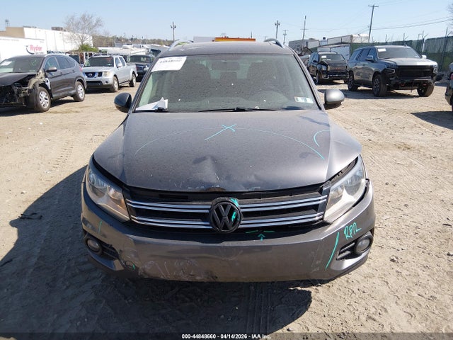 44848660 :رقم المزاد ، WVGBV7AX1FW580164 vin ، 2015 Volkswagen Tiguan Se مزاد بيع