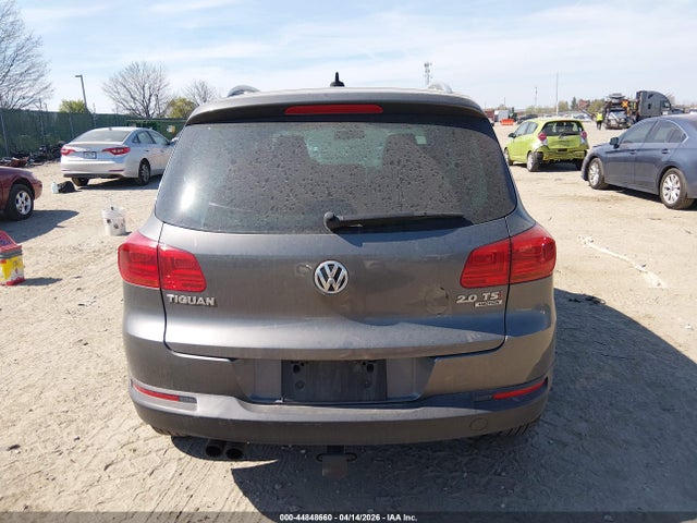 44848660 :رقم المزاد ، WVGBV7AX1FW580164 vin ، 2015 Volkswagen Tiguan Se مزاد بيع
