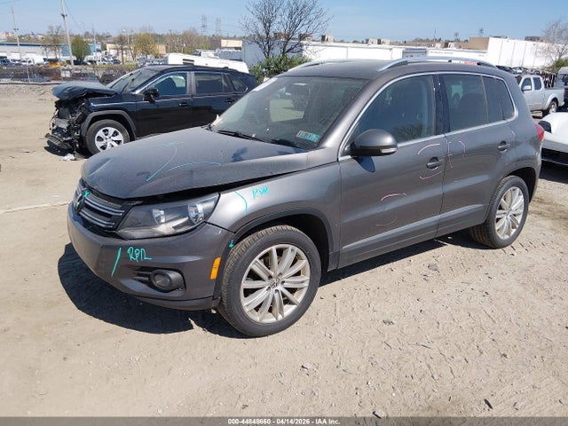 44848660 :رقم المزاد ، WVGBV7AX1FW580164 vin ، 2015 Volkswagen Tiguan Se مزاد بيع