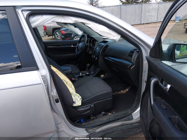Продажа на аукционе авто 2012 Kia Sorento Lx V6, vin: 5XYKTDA21CG271039, номер лота: 44848669
