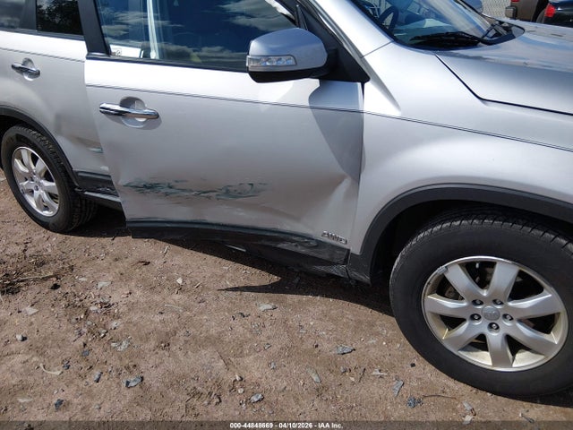 Продажа на аукционе авто 2012 Kia Sorento Lx V6, vin: 5XYKTDA21CG271039, номер лота: 44848669