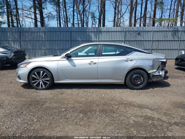 44848740 :رقم المزاد ، 1N4BL4CV2MN365910 vin ، 2021 Nissan Altima Sr Fwd مزاد بيع