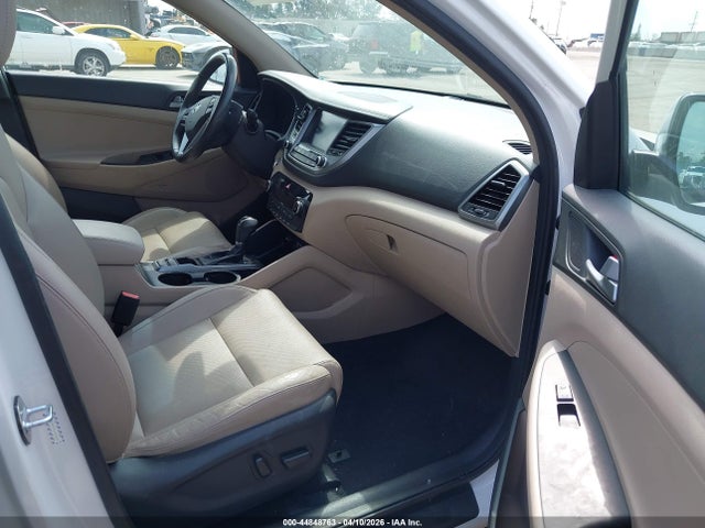 2017 HYUNDAI TUCSON KM8J33A45HU446594 Photo 4
