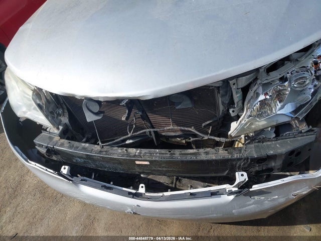 2014 Toyota Camry Le მანქანა იყიდება აუქციონზე, vin: 4T4BF1FK8ER416823, აუქციონის ნომერი: 44848779