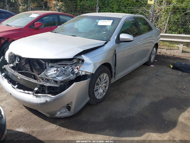 2014 Toyota Camry Le მანქანა იყიდება აუქციონზე, vin: 4T4BF1FK8ER416823, აუქციონის ნომერი: 44848779