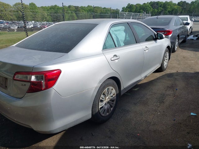 2014 Toyota Camry Le მანქანა იყიდება აუქციონზე, vin: 4T4BF1FK8ER416823, აუქციონის ნომერი: 44848779