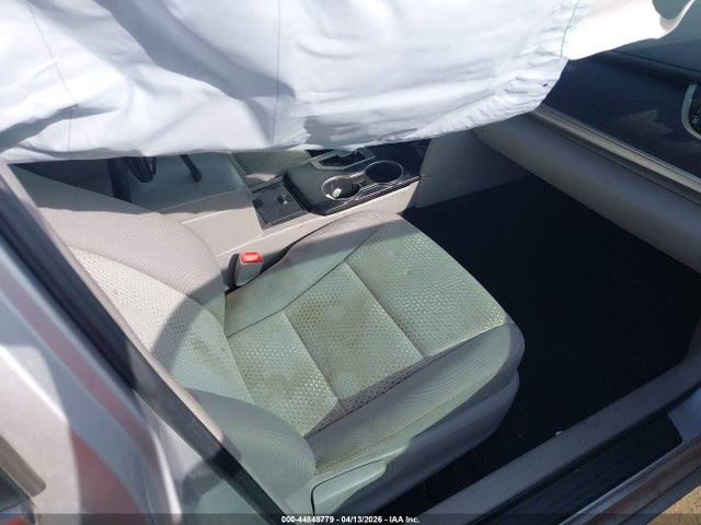2014 Toyota Camry Le მანქანა იყიდება აუქციონზე, vin: 4T4BF1FK8ER416823, აუქციონის ნომერი: 44848779