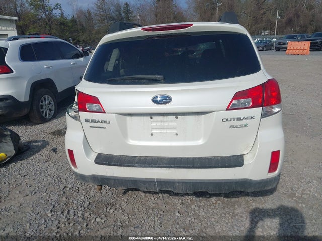 44848868 :رقم المزاد ، 4S4BRBGC9D3264909 vin ، 2013 Subaru Outback 2.5i Premium مزاد بيع