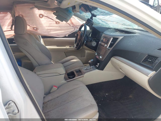 44848868 :رقم المزاد ، 4S4BRBGC9D3264909 vin ، 2013 Subaru Outback 2.5i Premium مزاد بيع