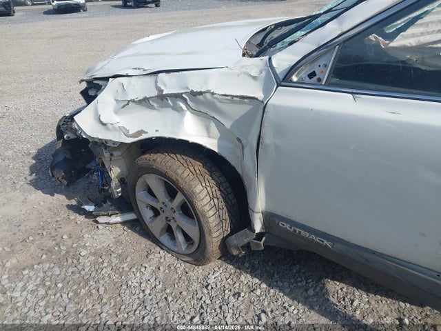 44848868 :رقم المزاد ، 4S4BRBGC9D3264909 vin ، 2013 Subaru Outback 2.5i Premium مزاد بيع