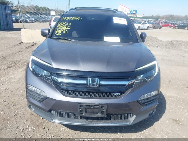 Auction sale of the 2017 Honda Pilot Elite, vin: 5FNYF6H07HB070861, lot number: 44848870