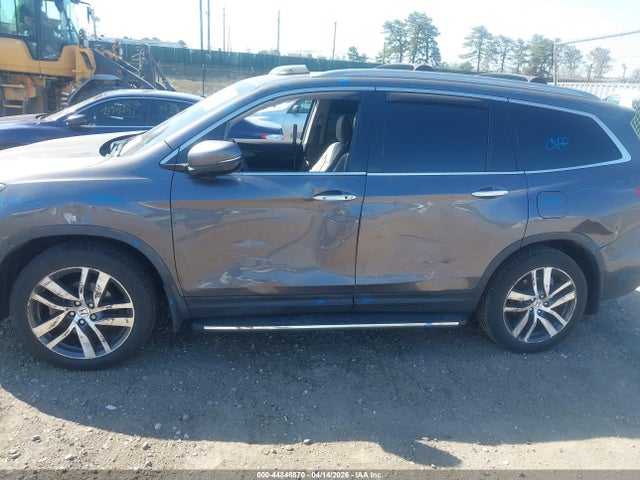 Auction sale of the 2017 Honda Pilot Elite, vin: 5FNYF6H07HB070861, lot number: 44848870