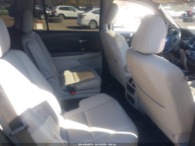 Auction sale of the 2017 Honda Pilot Elite, vin: 5FNYF6H07HB070861, lot number: 44848870