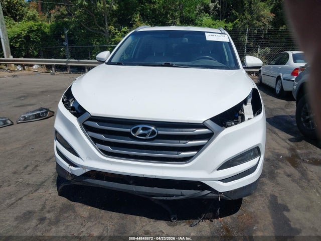 44848872 :رقم المزاد ، KM8J3CA48JU772993 vin ، 2018 Hyundai Tucson Sel مزاد بيع