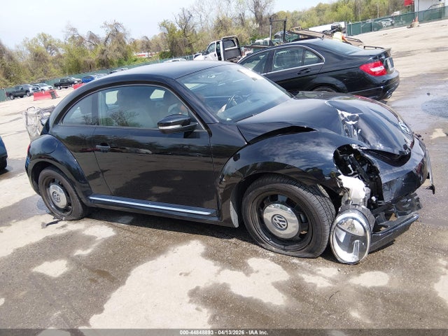 44848893 :رقم المزاد ، 3VWF17AT2GM639039 vin ، 2016 Volkswagen Beetle 1.8t Classic مزاد بيع